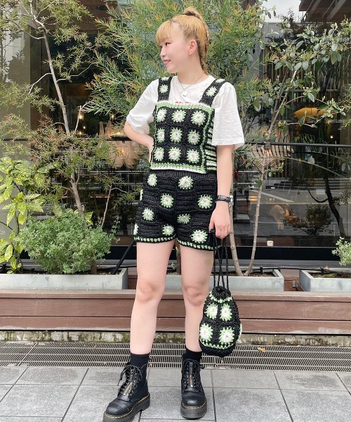 Candy Stripper（キャンディストリッパー）の「FLOWER CROCHET KINT キャミソール（キャミソール・レディース・ライトブルー/ブラック/ブラウン・2）」の9枚目の写真