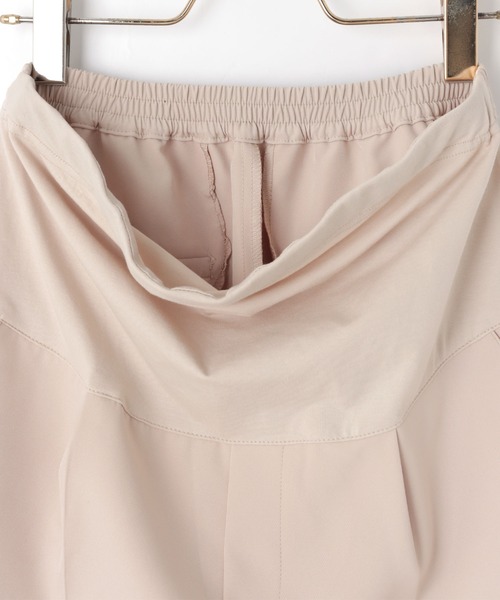 andme（アンドミー）の「【マタニティ】センタープレステーパードパンツ（マタニティウェア/グッズ・レディース・ブラック/ネイビー/カーキ/ライトブラウン/ライトベージュ/テラコッタ/ローズ/オフホワイト・M/L）」の22枚目の写真