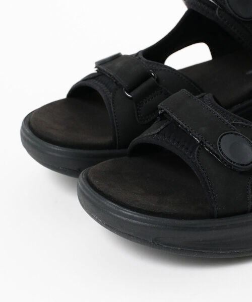 BEAMS(ビームス)の「MBT / KISUMU CLASSIC(サンダル・メンズ・ブラック・42/43/40/41)」の2枚目の写真