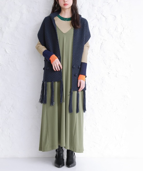 osharewalker（オシャレウォーカー）の「【廃盤】『深Vネックフレアジャンパースカート』（ジャンパースカート・レディース・カーキ/ブルーグリーン/ブラック・FREE）」の17枚目の写真