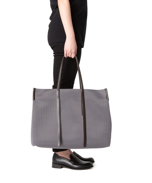 TOFF&LOADSTONE（トフアンドロードストーン）の「アークシェル・トート（L）（トートバッグ・レディース・ブラウン・FREE）」の12枚目の写真