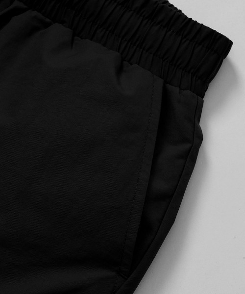 FCMM(エフシーエムエム)の「ALL ROUND RUNNER'S WOVEN SHORTS/オールラウンドランナーウーブンショーツ(その他パンツ・メンズ・パープル/ミント/グレー/ブルー系その他/ブラック/マスタード・MEDIUM/LARGE)」の19枚目の写真