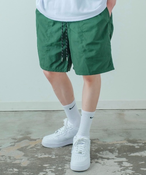 improves（インプローブス）の「製品染め ナイロン ショート イージーパンツ ソリッド/タイダイ柄（その他パンツ・メンズ・グリーン/ブルー/ブラウン/オレンジ/パープル/ブラック・LARGE/MEDIUM）」の4枚目の写真