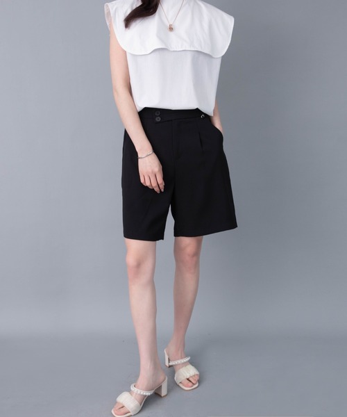 solleim(ソルレム)の「フロントタックバミューダパンツ(その他パンツ・レディース・ブラック/グリーン・M)」の4枚目の写真