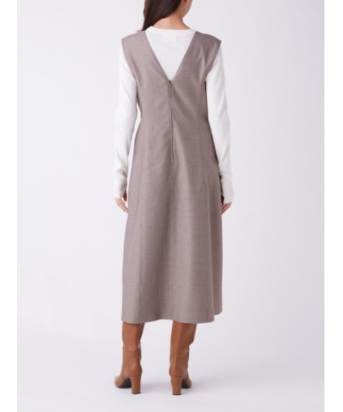 Mila Owen（ミラオーウェン）の「Vネックパネルラインジャンパースカート（ジャンパースカート・レディース・ブラック/グレー/チェック・1/0）」の11枚目の写真