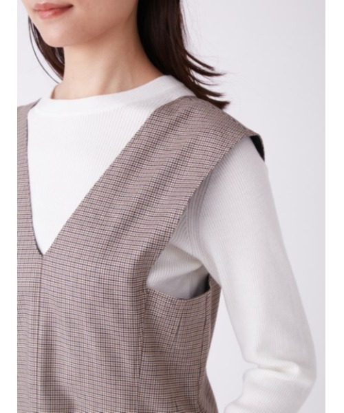 Mila Owen（ミラオーウェン）の「Vネックパネルラインジャンパースカート（ジャンパースカート・レディース・ブラック/グレー/チェック・1/0）」の13枚目の写真