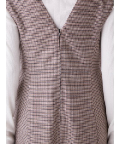 Mila Owen（ミラオーウェン）の「Vネックパネルラインジャンパースカート（ジャンパースカート・レディース・ブラック/グレー/チェック・1/0）」の14枚目の写真