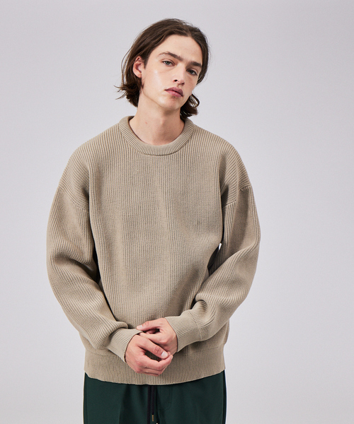 MYSELF ABAHOUSE（マイセルフアバハウス）の「【アンサンブル対応】[洗える]クルーネック ポリ ニット（ニット/セーター・メンズ・ブラウン/ベージュ/グレー/ダークグリーン・46/48）」の4枚目の写真