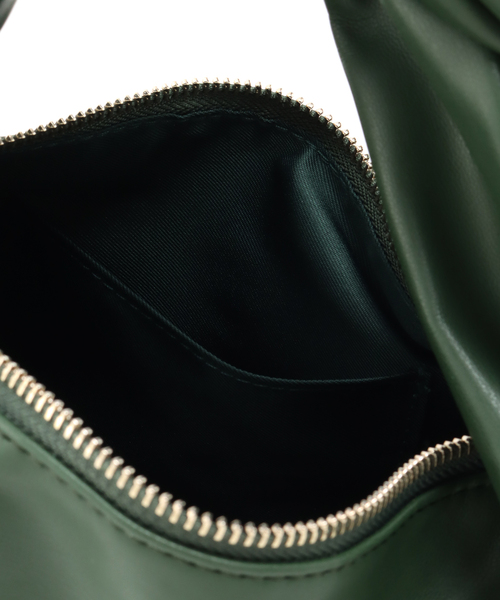 B.C STOCK（ベーセーストック）の「ツイストハンドル2way Bag（ショルダーバッグ・レディース・グリーン/チョコ/ピンク系その他・FREE）」の18枚目の写真