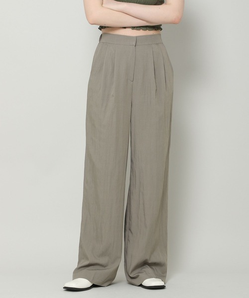 ALAND（エーランド）の「3.3 Field Trip／フロントプリーツワイドパンツ 2353228（スラックス・レディース・アイボリー/チャコール・FREE）」の2枚目の写真