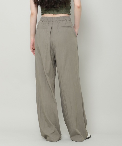 ALAND（エーランド）の「3.3 Field Trip／フロントプリーツワイドパンツ 2353228（スラックス・レディース・アイボリー/チャコール・FREE）」の3枚目の写真