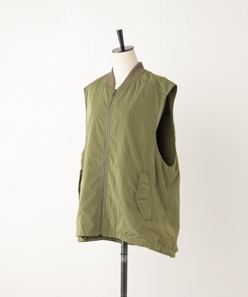 BEARDSLEY(ビアズリー)の「《FRIPIER》トレンドな MA-1ジレナイロンジャケット(ベスト・レディース・カーキ・FREE)」の3枚目の写真