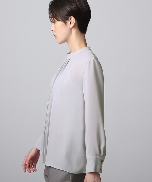 INDIVI(インディヴィ)の「◆【日本製/洗える】センタープリーツブラウス(シャツ/ブラウス・レディース・ライトグレー・05/13/15 /19/38)」の4枚目の写真