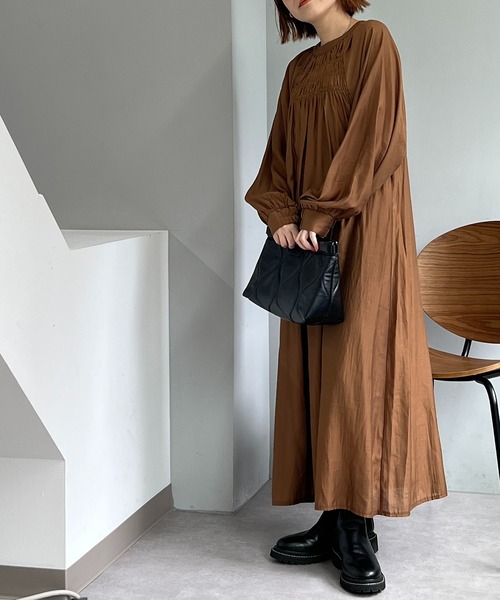 LE VERNIS(ル・ベルニ)の「【LE VERNIS(ル・ベルニ)】キルティングクラッチ(ショルダーバッグ・レディース・ブラック/ベージュ/アイボリー/モカ・FREE)」の16枚目の写真