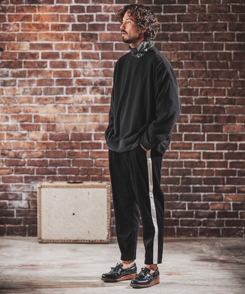 FACTOTUM（ファクトタム）の「mlt3974- Dobby Jacquard Knit-sew  Long-sleeve カットソー（Tシャツ/カットソー・メンズ・ブルー系その他/グレイッシュベージュ/チャコール/ブラック・48/44/46）」の16枚目の写真