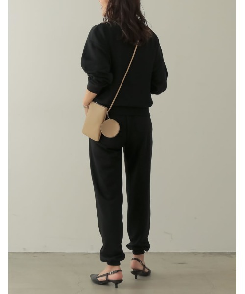 Re:EDIT（リエディ）の「[低身長サイズ有]裏毛ワンポイント刺繍スウェットジョガーパンツ（スウェットパンツ・レディース・モカ/ホワイト系その他/ベージュ/ブラック/グリーン/ピンク/グレー・SHORT/LARGE/MEDIUM）」の12枚目の写真