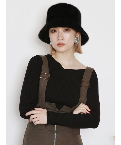 MURUA(ムルーア)の「アシメショルダーカットニットトップス(ニット/セーター・レディース・アイボリー/モカ/ブラック・FREE)」の6枚目の写真