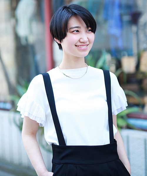 Ray BEAMS（レイビームス）の「Ray BEAMS / フリル チュールスリーブ クルーネック（ニット/セーター・レディース・ホワイト/サックスブルー/ネイビー・ONE SIZE）」の2枚目の写真