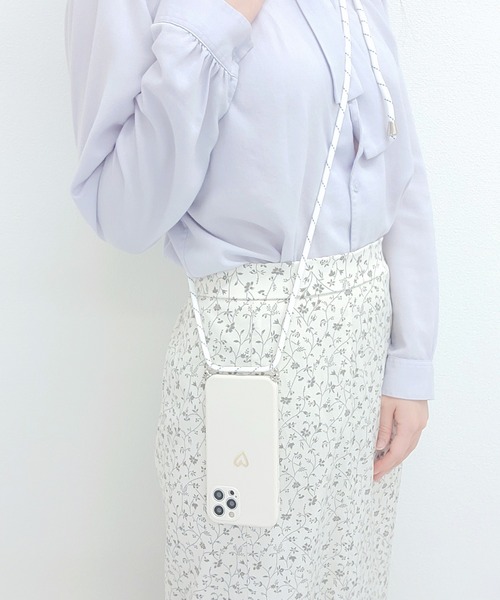 セール】ストラップ付 ハートワンポイントシリコンiPhoneケース