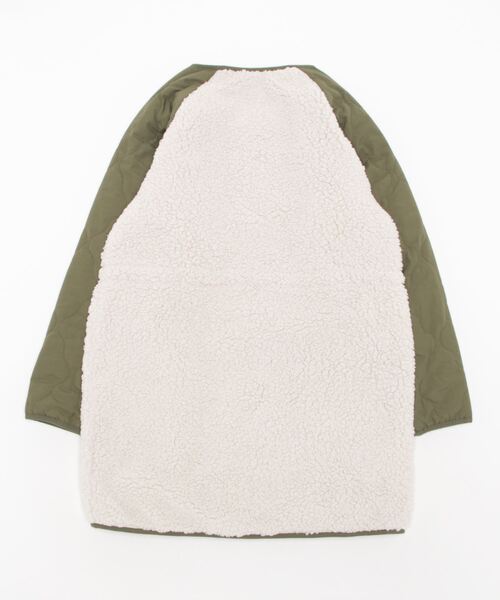 ROXY（ロキシー）の「HOLIDAY/ロキシーノーカラーリバーシブルボアブルゾン（ブルゾン・レディース・ブラック/ナチュラル/ベージュ・LARGE/MEDIUM/SMALL）」の21枚目の写真