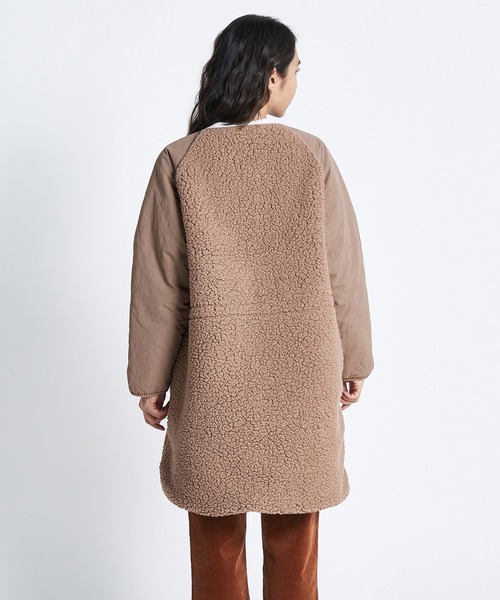 ROXY（ロキシー）の「HOLIDAY/ロキシーノーカラーリバーシブルボアブルゾン（ブルゾン・レディース・ブラック/ナチュラル/ベージュ・LARGE/MEDIUM/SMALL）」の9枚目の写真