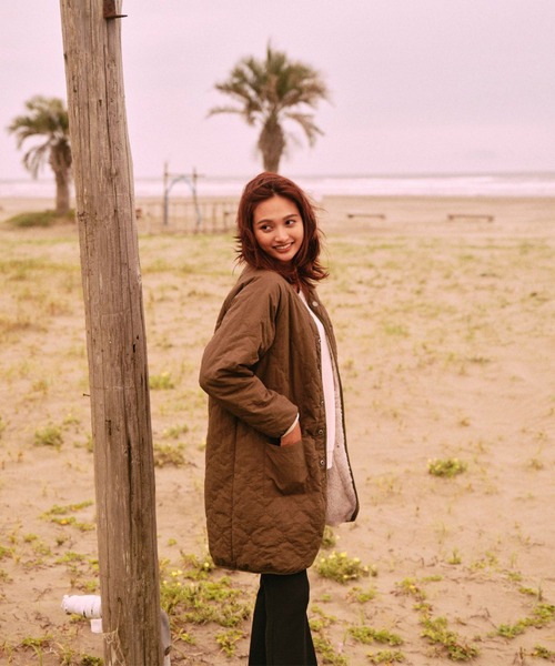 ROXY（ロキシー）の「HOLIDAY/ロキシーノーカラーリバーシブルボア