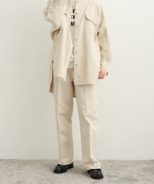 URBAN RESEARCH DOORS（アーバンリサーチドアーズ）の「コーデュロイストレートトラウザー（その他パンツ・レディース・ブラウン/アイボリー/ベージュ・MEDIUM/SMALL）」の14枚目の写真