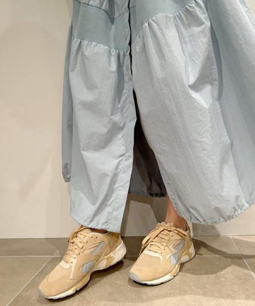 emmi（エミ）の「【emmi atelier】バルーン裾ワンピース（ワンピース・レディース・ブラック/ライトブルー/オフホワイト・0/1）」の9枚目の写真