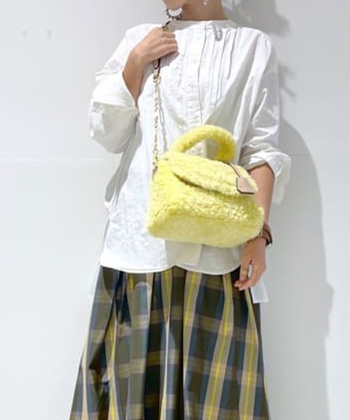 Samantha Thavasa(サマンサタバサ)の「ソフトファー ハンドバッグ(ハンドバッグ・レディース・その他1/グレイッシュベージュ/イエロー/ブラウン/ライトブルー・FREE)」の1枚目の写真