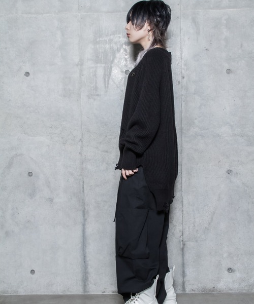 R/X（ロックス）の「チェーンバッチ付きダメージルーズニット（ニット/セーター・レディース・アイボリー/ブラック・FREE）」の12枚目の写真