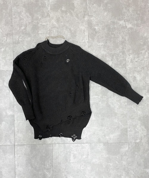 R/X（ロックス）の「チェーンバッチ付きダメージルーズニット（ニット/セーター・レディース・アイボリー/ブラック・FREE）」の3枚目の写真