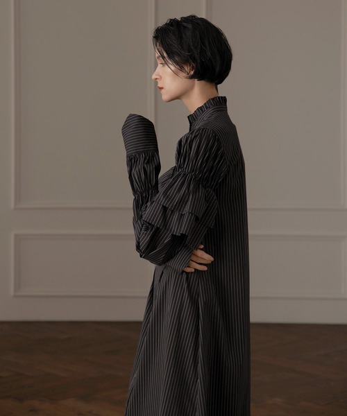 MIELI INVARIANT（ミエリインヴァリアント）の「Pinstripe Candy Shirt