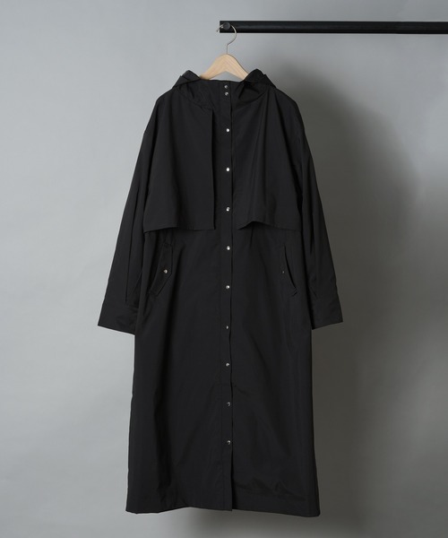 ottilie（オティーリエ）の「【 ottilie / オティーリエ 】 トレンチ風マウンテンロングフーディーコート（トレンチコート・レディース・ネイビー/ブラック/グレイッシュベージュ/カーキ・FREE）」の2枚目の写真