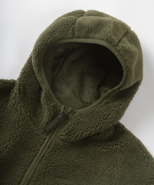 WILD THINGS(ワイルドシングス)の「【WILD THINGS/ワイルドシングス】 FLUFFY BOA HOODY/ フラッフィー ボアフーディー/ボアジップパーカー/ビッグシルエット(ブルゾン・メンズ・ブラック/オリーブ/ベージュ・M/L/XL)」の4枚目の写真