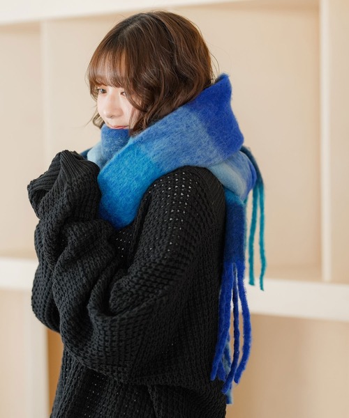 Newlyme(ニューリーミー)の「チェック柄大判ストール(マフラー・レディース・ブラック/ブラック系その他/イエロー/ピンク/マルチ/ブルー/ピンク系その他・FREE)」の18枚目の写真