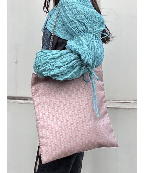 jouetie(ジュエティ)の「jouetieモノグラムトートBAG(トートバッグ・レディース・ピンク/ベージュ/ブルー・FREE)」の1枚目の写真