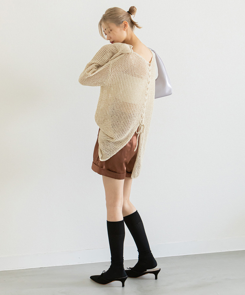 U by SPICK&SPAN（ユーバイスピックアンドスパン）の「カーゴ サテン ショート パンツ（カーゴパンツ・レディース・ブラック/ブラウン・36/38）」の8枚目の写真