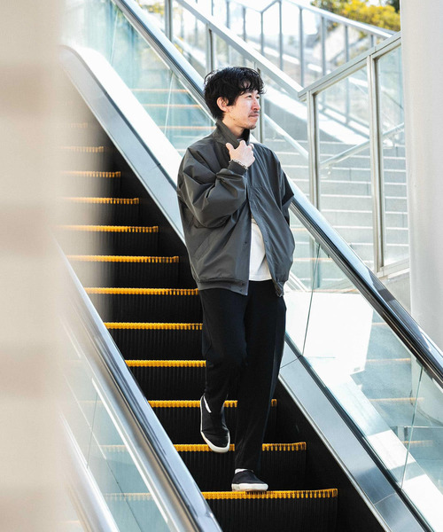 ITEMS URBANRESEARCH(アイテムズ アーバンリサーチ)の「スタンドカラー ZIP UP ブルゾン(ブルゾン・メンズ・グレー系その他/ブラック/チャコールグレー・MEDIUM/LARGE)」の6枚目の写真