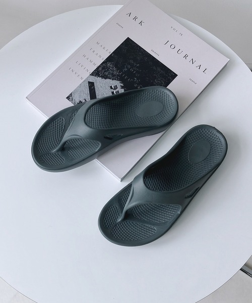 AS KNOW AS plus（アズノゥアズプラス）の「○エアリー トングサンダル【ZOZOTOWN限定アイテム】（サンダル・レディース・グレー/ブラック/アイボリー/ミント/ライトカーキ/ピンク・M/L）」の12枚目の写真