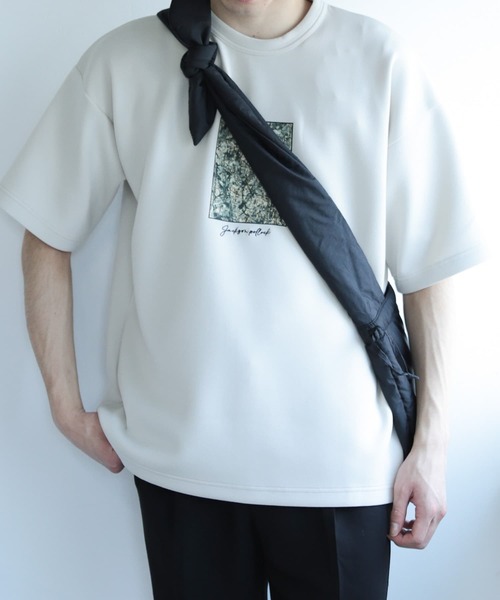 SENSE OF PLACE by URBAN RESEARCH(センスオブプレイスバイアーバンリサーチ)の「『別注』グラフィックアートTシャツ(5分袖)D(Tシャツ/カットソー・メンズ・ライトベージュ/ブラック/ホワイト・MEDIUM/LARGE)」の8枚目の写真