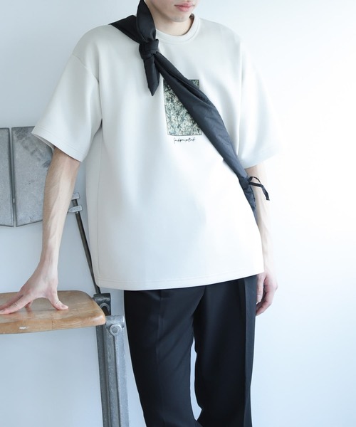 SENSE OF PLACE by URBAN RESEARCH(センスオブプレイスバイアーバンリサーチ)の「『別注』グラフィックアートTシャツ(5分袖)D(Tシャツ/カットソー・メンズ・ライトベージュ/ブラック/ホワイト・MEDIUM/LARGE)」の6枚目の写真