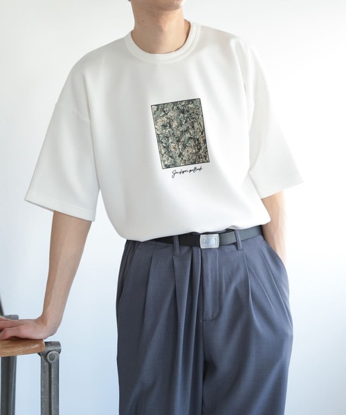 SENSE OF PLACE by URBAN RESEARCH(センスオブプレイスバイアーバンリサーチ)の「『別注』グラフィックアートTシャツ(5分袖)D(Tシャツ/カットソー・メンズ・ライトベージュ/ブラック/ホワイト・MEDIUM/LARGE)」の14枚目の写真