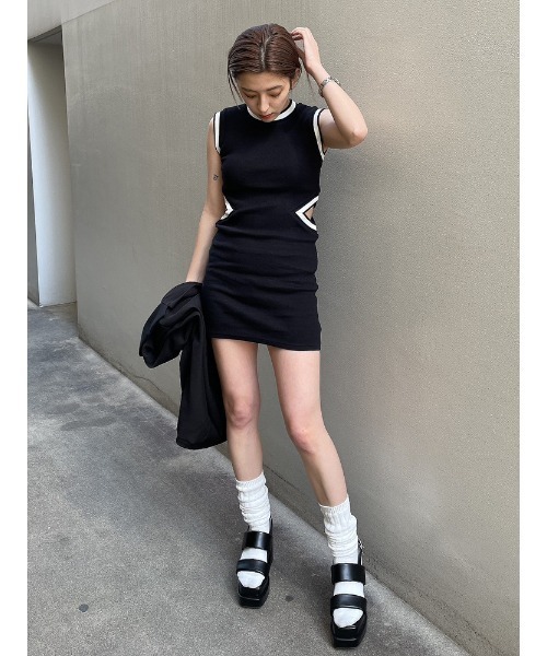 ENVYM（アンビー）の「リブラインカッティングOP（ワンピース・レディース・ブラック/ベージュ・FREE）」の10枚目の写真