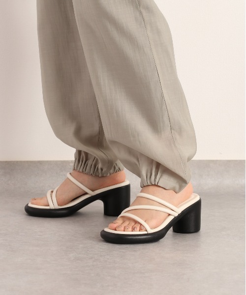 cepo(セポ)の「パテッドロープベルトサンダル(サンダル・レディース・ブルー/アイボリー/ブラック・M/L)」の1枚目の写真