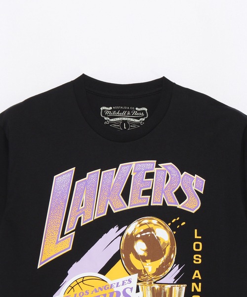 Mitchell&Ness(ミッチェル&ネス)の「Mitchell&Ness NBA FINALS TEE LAKERS(Tシャツ/カットソー・メンズ・ブラック・S/M/L/XL)」の6枚目の写真