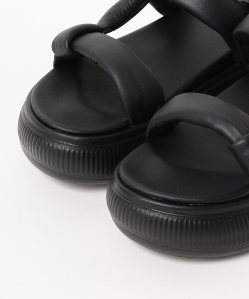 Ray BEAMS（レイビームス）の「PUMA / スウェード マユ サマー サンダル（サンダル・レディース・ホワイト/ブラック・24.0cm/25.0cm/23.0cm）」の8枚目の写真