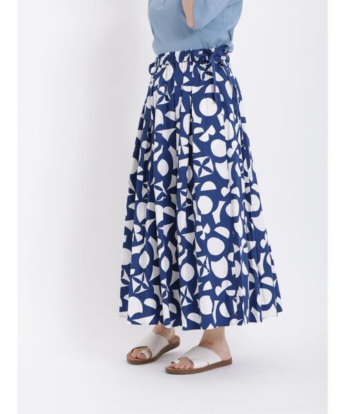 sm2rhythm（サマンサモスモスリズム）の「幾何学柄タックスカート