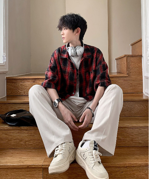 neos(ネオス)の「【neos -addictive design-】ビッグシルエット オンブレー チェック ハーフスリーブ シャツ(シャツ/ブラウス・メンズ・ブラック/レッド・MEDIUM/LARGE/X-LARGE)」の8枚目の写真