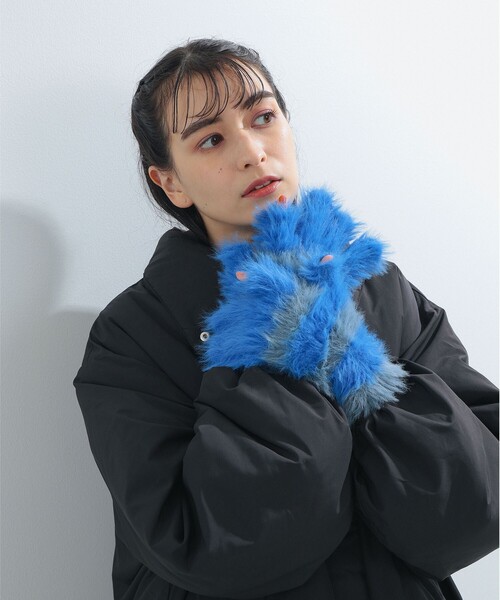 Ray BEAMS（レイビームス）の「Ray BEAMS / ボーダー グローブ（手袋・レディース・レッド/ブルー・ONE SIZE）」の7枚目の写真