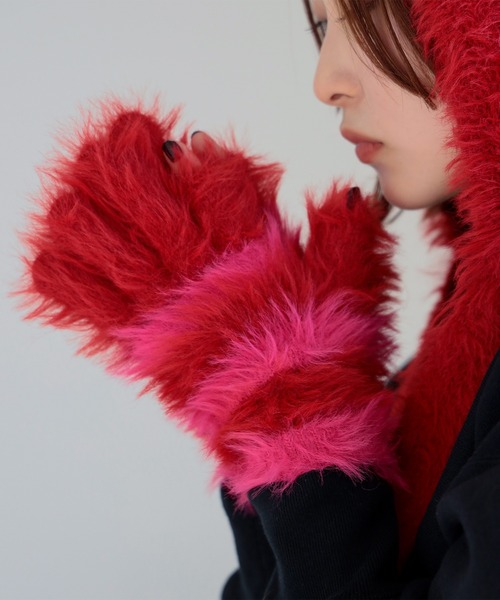 Ray BEAMS（レイビームス）の「Ray BEAMS / ボーダー グローブ（手袋・レディース・レッド/ブルー・ONE SIZE）」の2枚目の写真